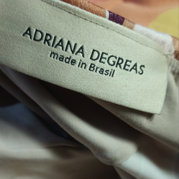 Adriana Degreas bathing suit top p/s - Picture 2 of 3